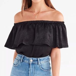 UO Winona Satin Off-The-Shoulder Top